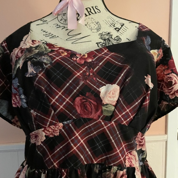 Modcloth Black Floral Plaid Midi Dress - Picture 6 of 6